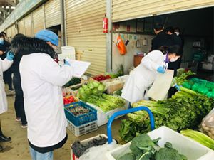 铿锵玫瑰 逆行中绽放精彩，爱心企业真情告白致敬女神